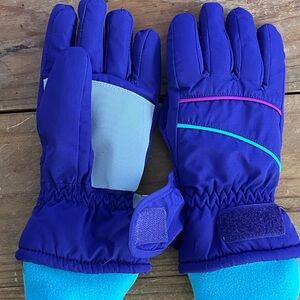 ZeroXposur Purple and Blue kids Winter Gloves Med/Large w adjustable wrist